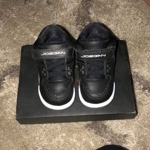 Jordan Flight Kid Tennis Shoes. NEW! Size 7